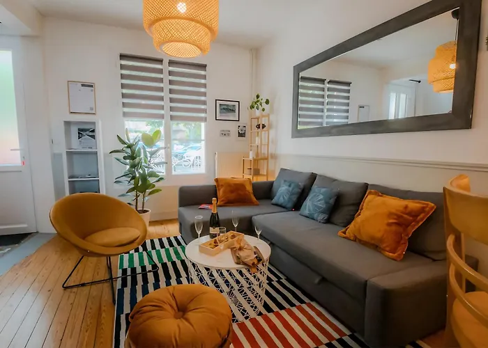 La Maison Du Parc - 2 Proche Polyclinique Holiday home